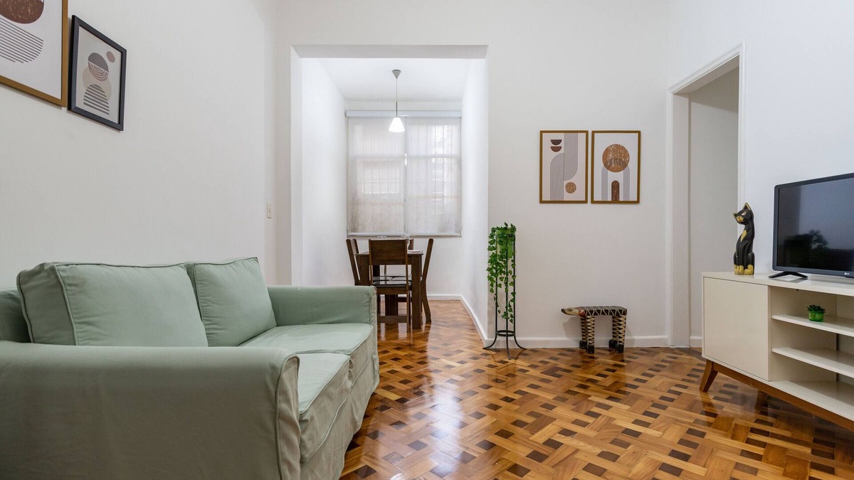 Leblon Apartment | 5 minutes from Leblon Beach | AP102