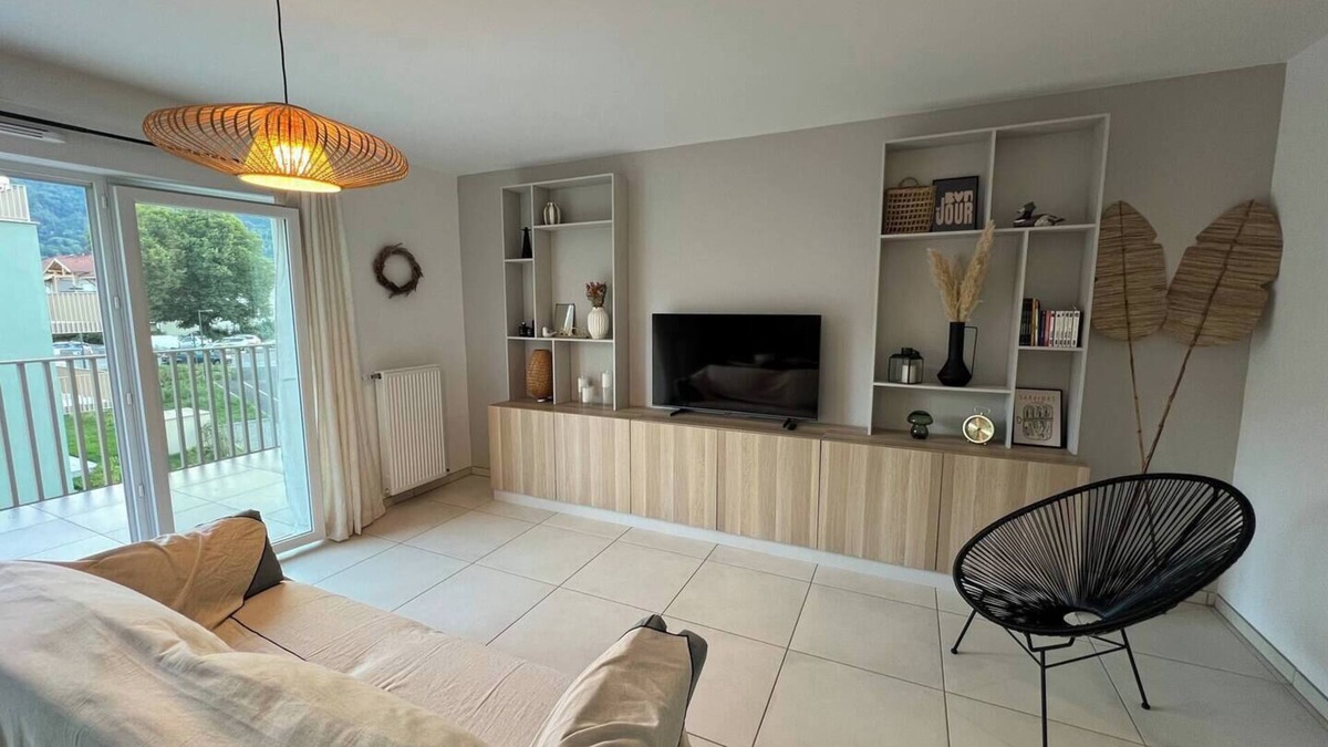 Doussard Apartment | 5 minutes from Lake Annecy, lovely 5-person apartment with terrace, private parking