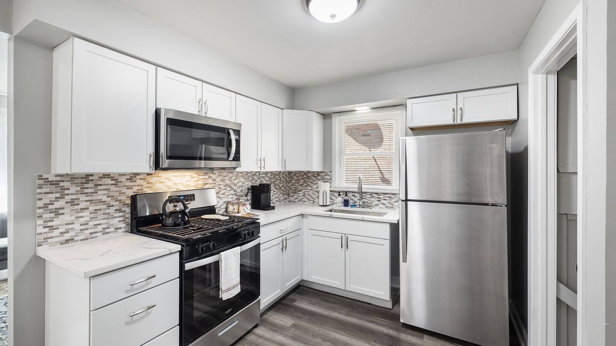 Forestview House | 5 minutes from Midway Int'l Airport Single Family Home.