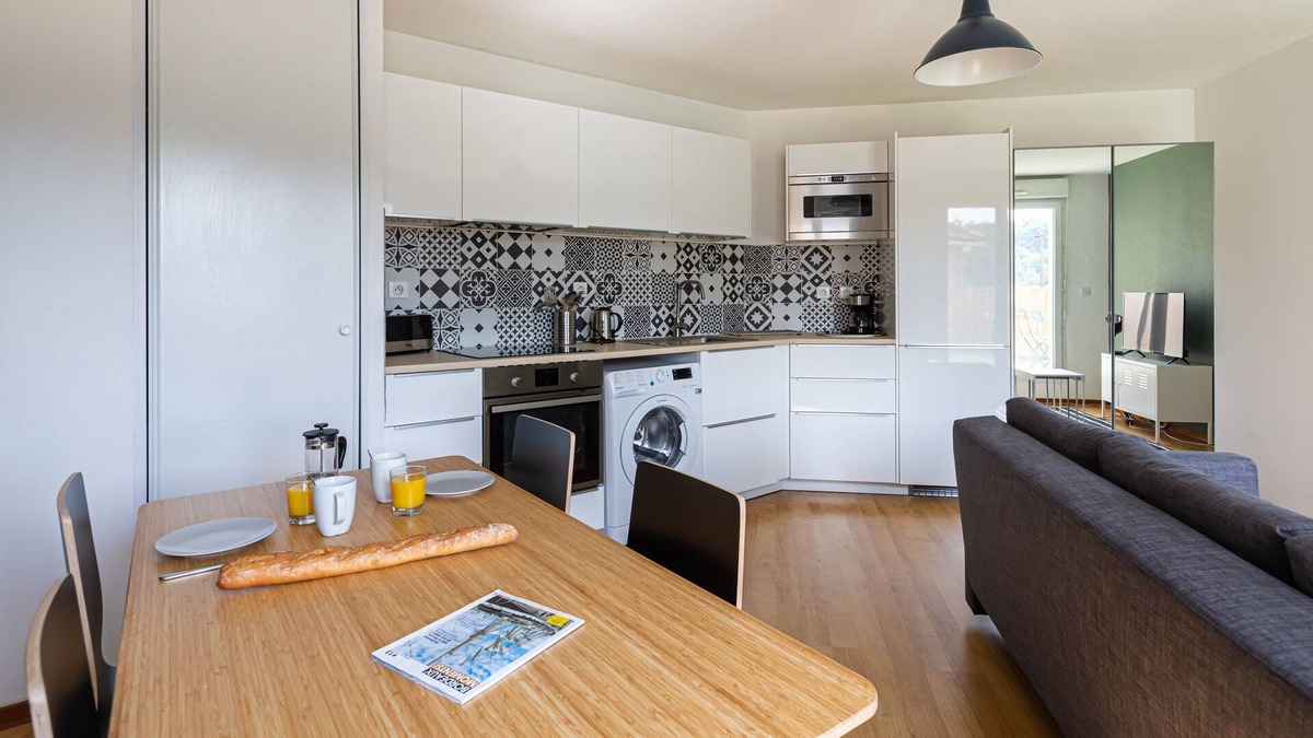 Cenon Apartment | 5 minutes from the center of Bordeaux - Terrace - Pied tram