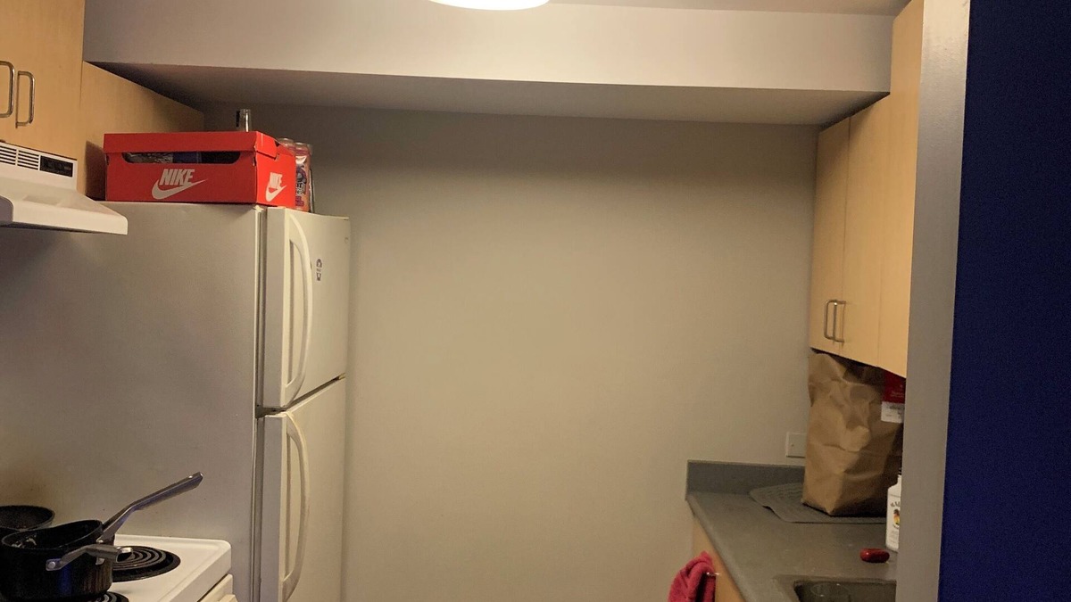 Coal Harbour Apartment | 5 minutes from the water, 15 minutes from the beach