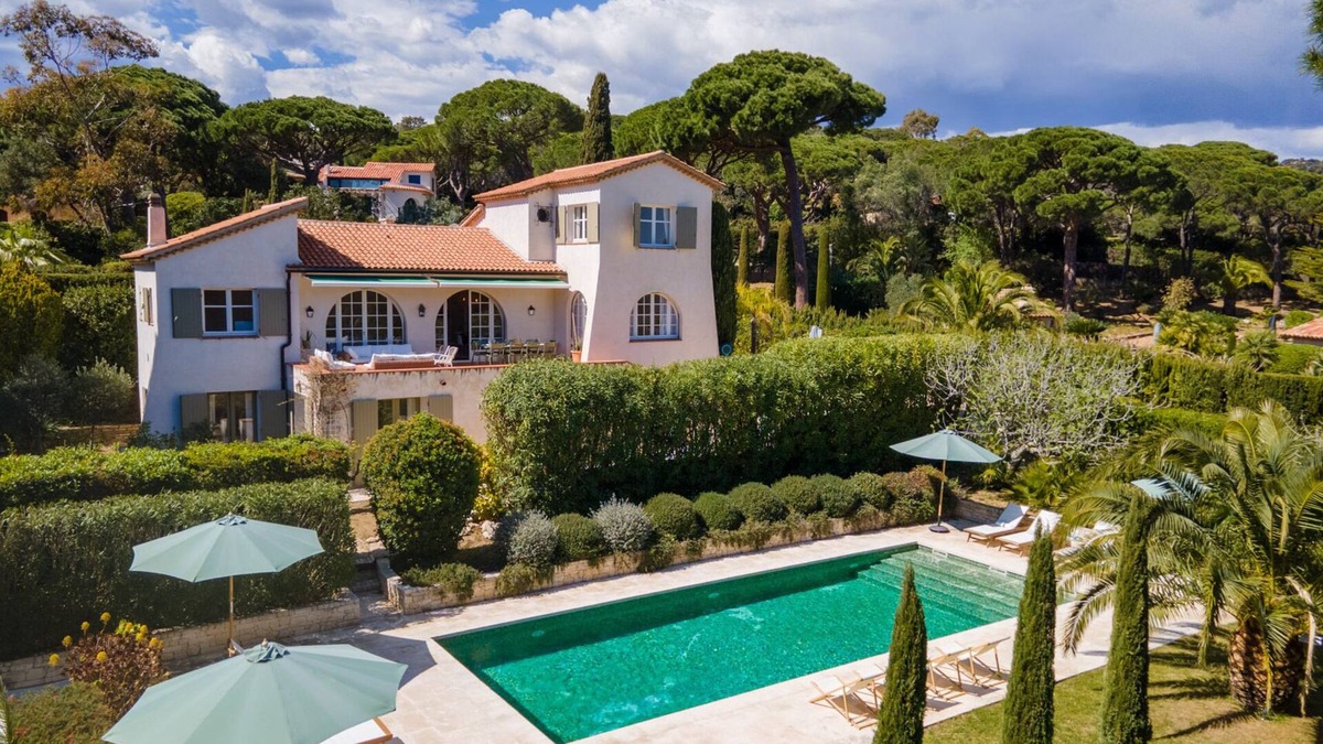 La Nartelle Villa | 5 minutes walk from Nartelle beach, family villa for 12 people