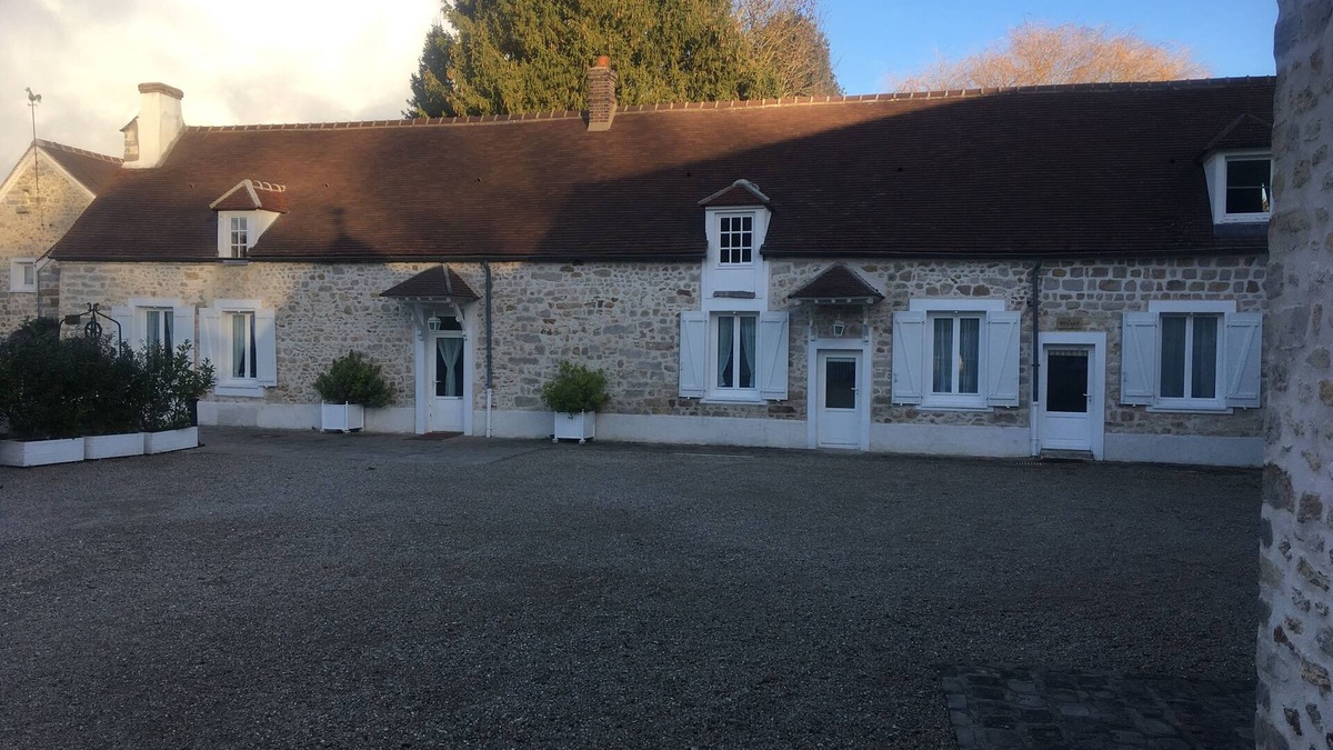 Moigny-sur-Ecole Villa | 5 mns from the 3 gables, Claude François Mill, Château de Courances