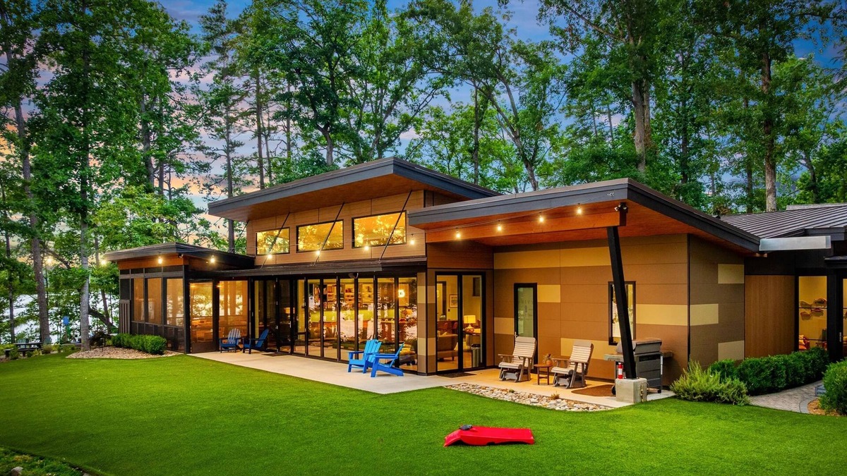 Seneca House | 5π Modern Lakefront Luxury Oasis πΊπΈ 270Β° Lake Views w/Dock & Hot Tub!