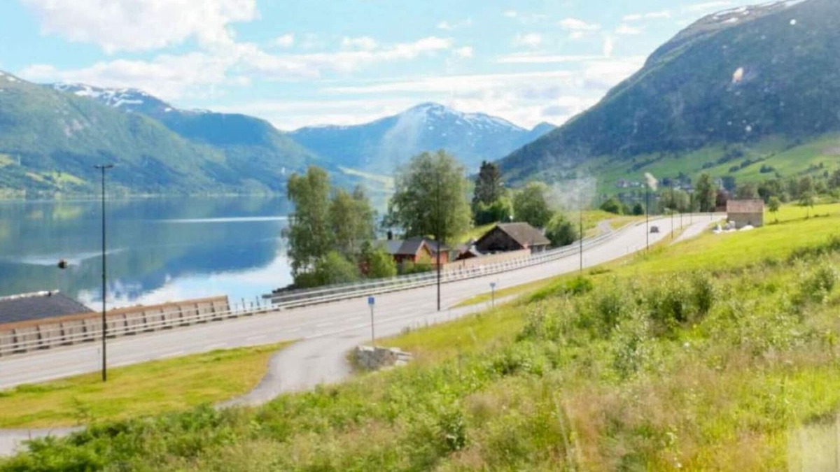 Jolster Apartment | 5 person holiday home in skei i jølster