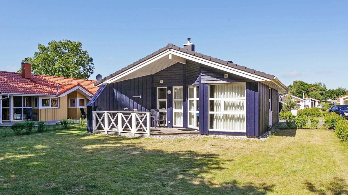 Lensterstrand House | 5 person holiday home in GROEMITZ