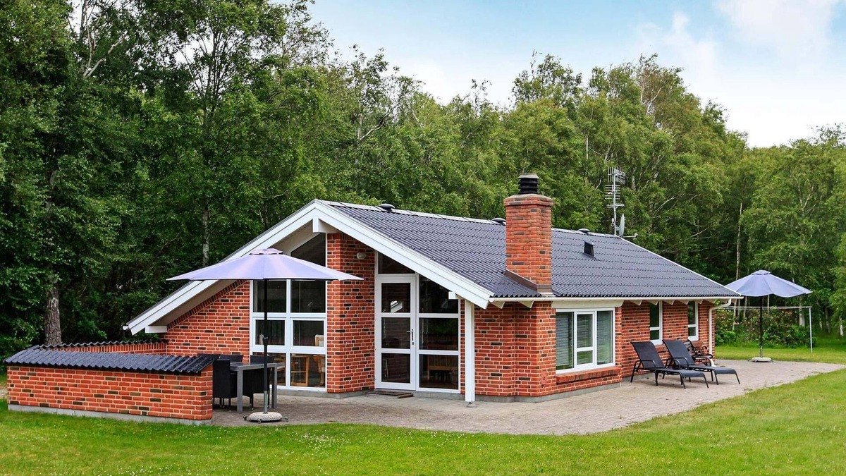 Vestero Havn House | 5 person holiday home in Læsø