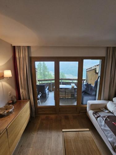 Isola Apartment | 5 personnes, 2Pieces exceptionnel havre de détente et de confort, immense terrasse, vue incroyable, Tout pédestre, à 10m du funiculaire, parking