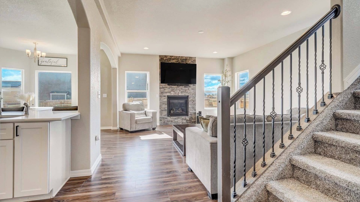 Peyton House | 5 Room 11 Bed, Sleeps 21 or More Guests with Game Room, Wi-Fi, Fire Pit & More!