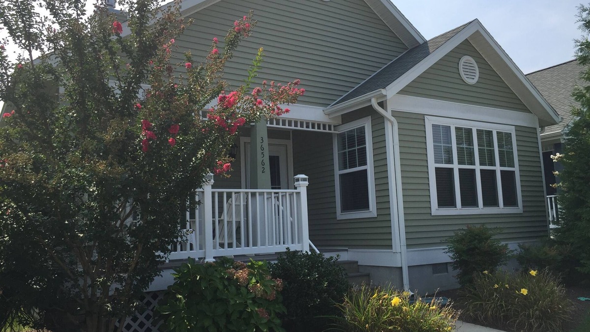 Rehoboth Beach House | 5* Sought after Home in Rehoboth Beach