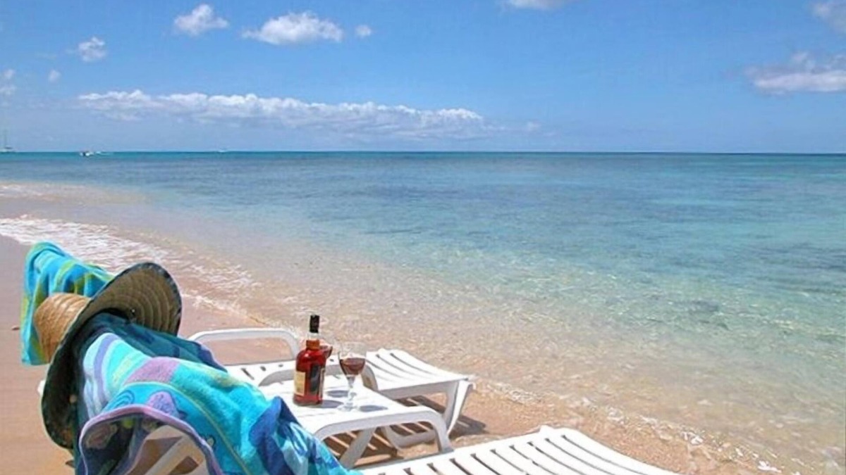 Holetown Apartment | #5 St. James Platinum Coast