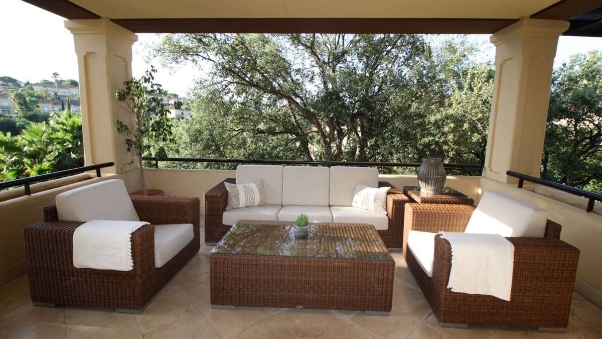 Sotogrande Apartment | 5 star, 3 bedroom 221 m2+70m2 apartment in Valgrande.150 meters from Valderrama