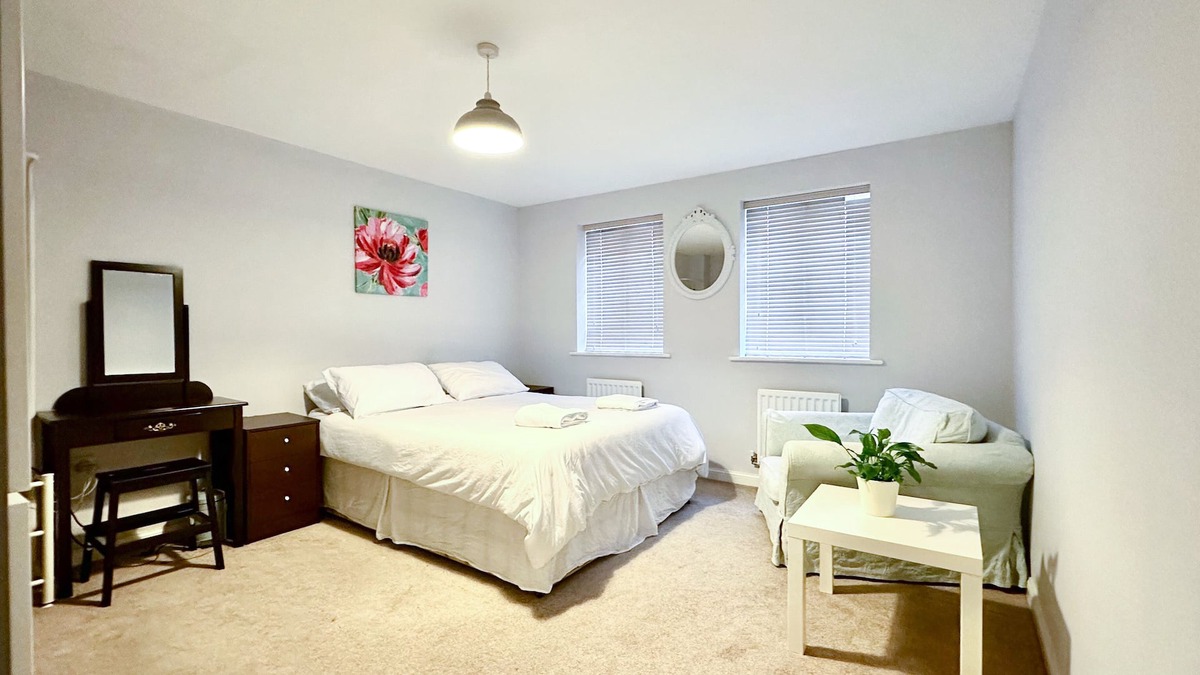 West Ilsley House | 5 star 4 bedroom home in quaint village