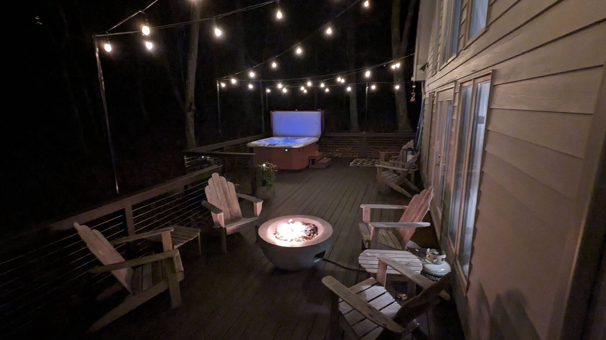 Nellysford House | 5-Star, 4BR/4BA Rustic Lodge w/HotTub! Great for couples weekend.