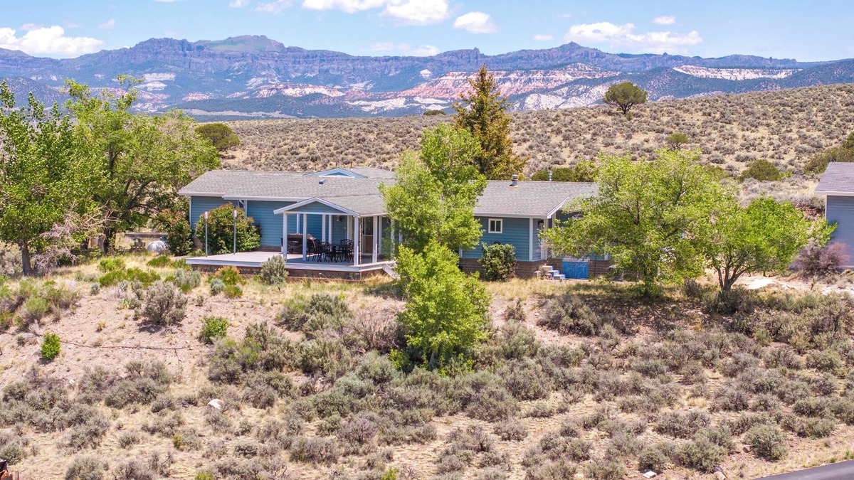 Panguitch House | 5 Star Comfort and Views!