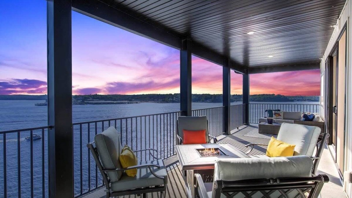 Osage Beach Condo | 5 Star Corner Penthouse with Million Dollar View!