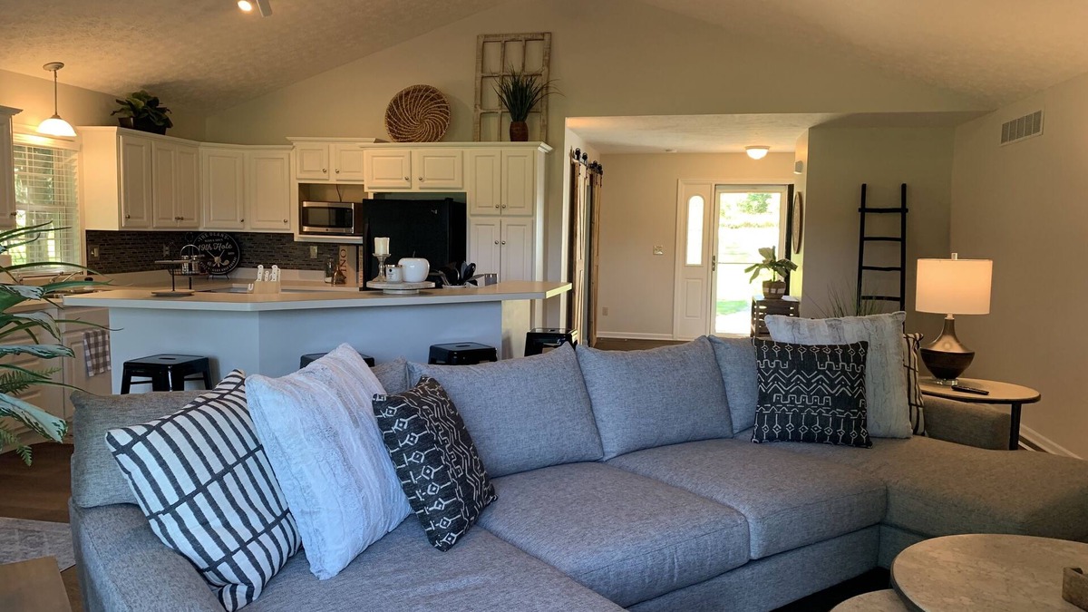 Apple Valley House | 5 STAR! Ranch on Fairway 3 at Apple Valley!