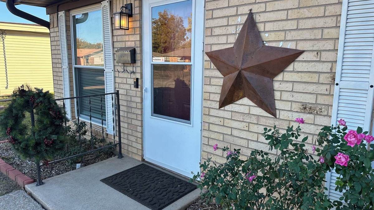 Wichita Falls House | "5 Star" Room at Lavell-Dog-Friendly!