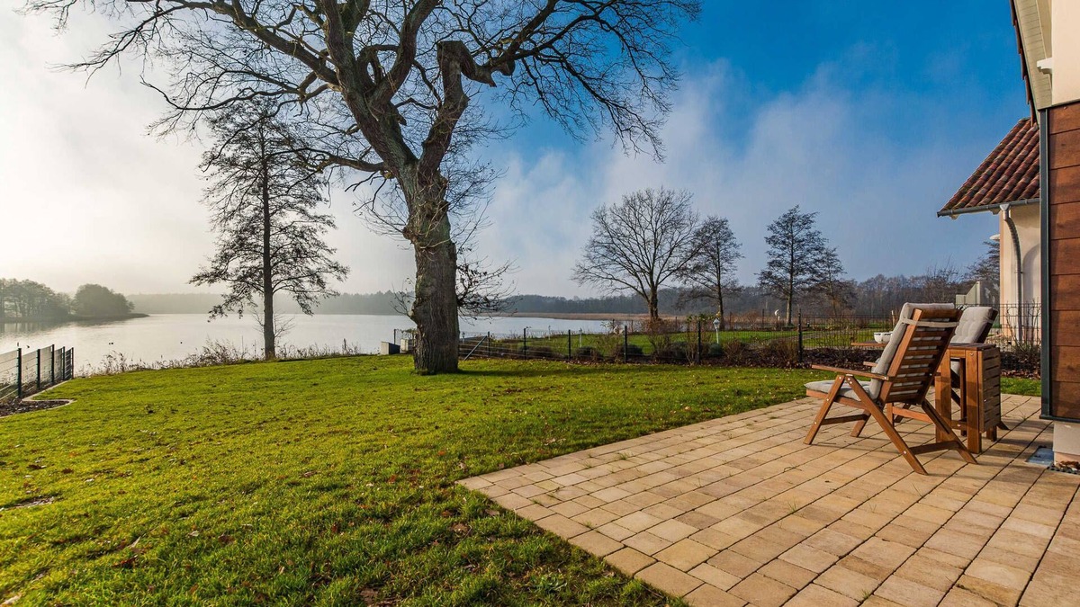 Krakow am See House | 5 star vacation home directly on the lake with sauna-fireplace-103m² - Ferienhaus Auszeit