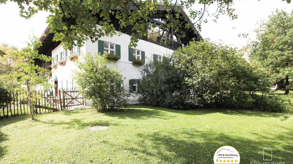 Riederau House | 5 Sterne - für bis zu 15 Gäste - Gut Stohrerhof am Ammersee - Kompletter Stohrerhof bis 15 Gäste