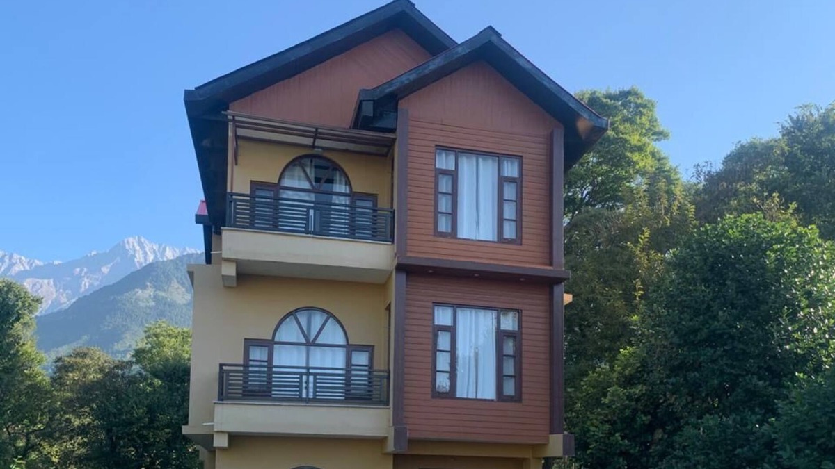 Sidhpur Villa | 5 suites villa for upto 18 pax