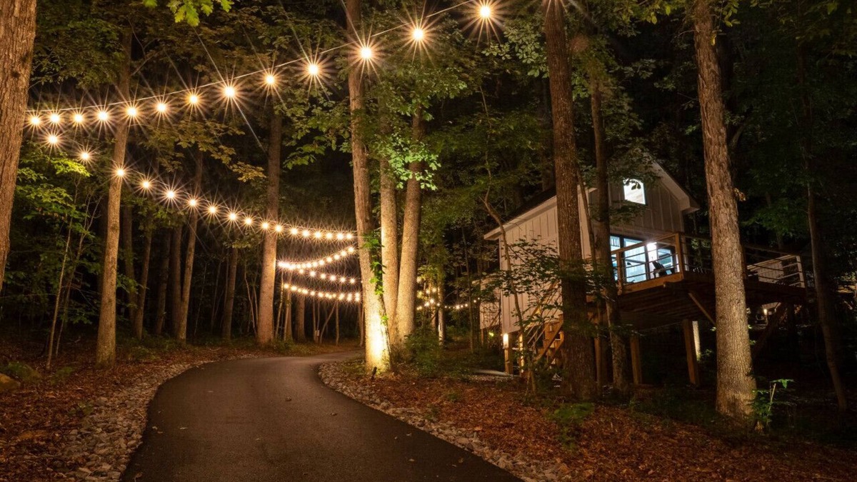 Groveoak Cabin | #5(Willow) Luxury Treehouse near Lake Guntersville