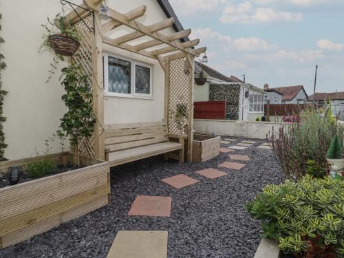Kinmel Bay House | 5 Woodside Avenue