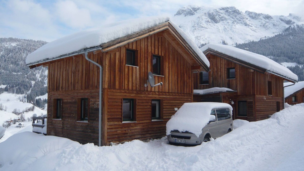 Annaberg im Lammertal Ski Chalet | 50 m to the slopes, own parking lot