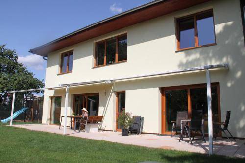 Cakovice Apartment | 50 m² Apartment ∙ 1 bedroom ∙ 4 guests