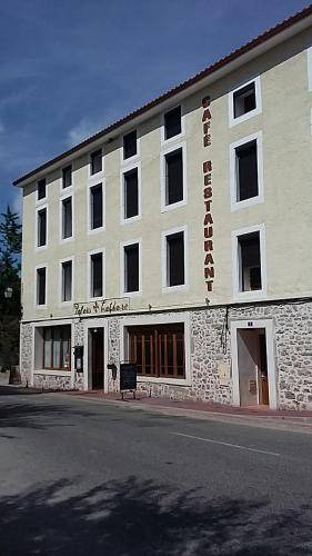 Escouloubre-les-bains Hotel | 50 m² Hotel ∙ 4 guests