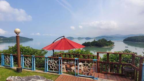 Yeosu House | 50 m² House ∙ 2 bedrooms ∙ 8 guests