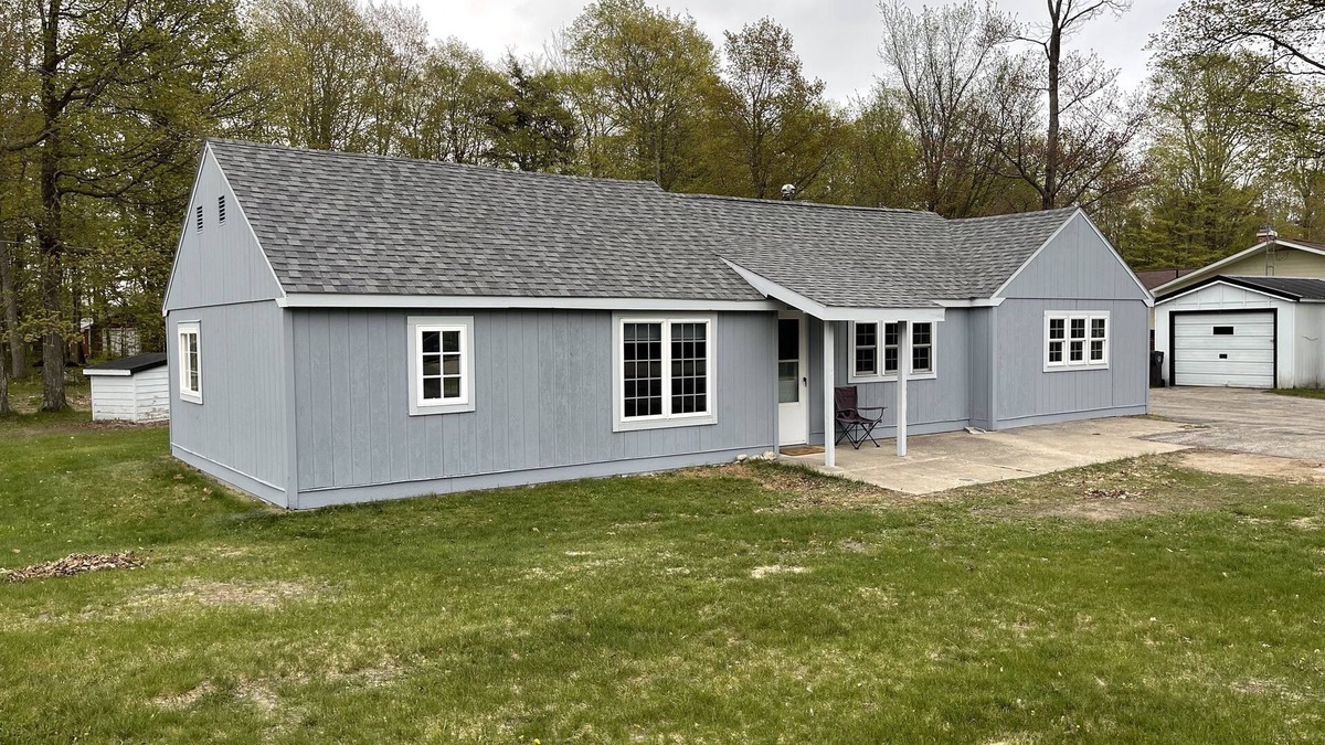 Engadine Cottage | 50 miles from Mackinac Island - Cozy cottage