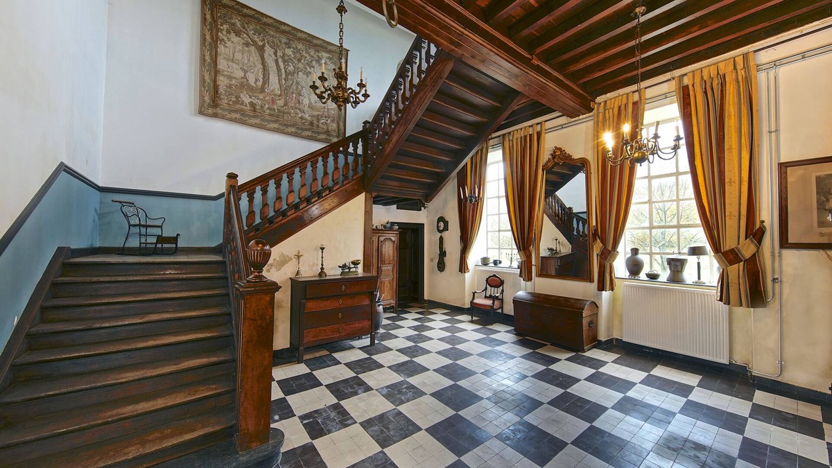 Schinnen Bed & Breakfast | 50 people group package, all of Castle Terborgh private for you!