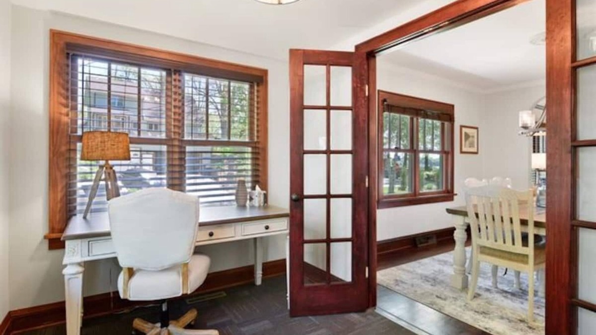 Wayzata House | 50 step to the Heart of Wayzata