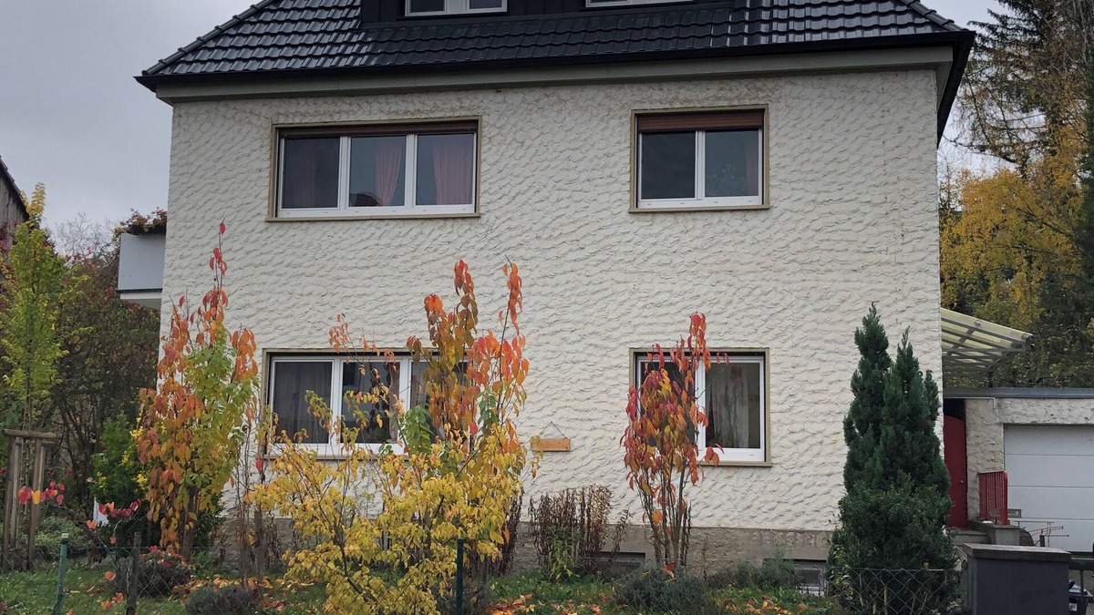 Mainstockheim Apartment | 50 steps to river Main, balcony into the greenery, 2 bathrooms, ideal long stay