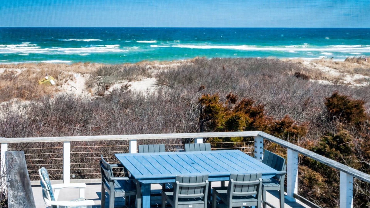 East Sandwich Cottage | 50 yards from East Sandwich Beach!