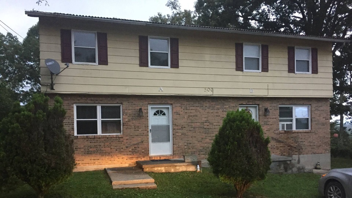 Summerlee House | 500 A Terry AVE