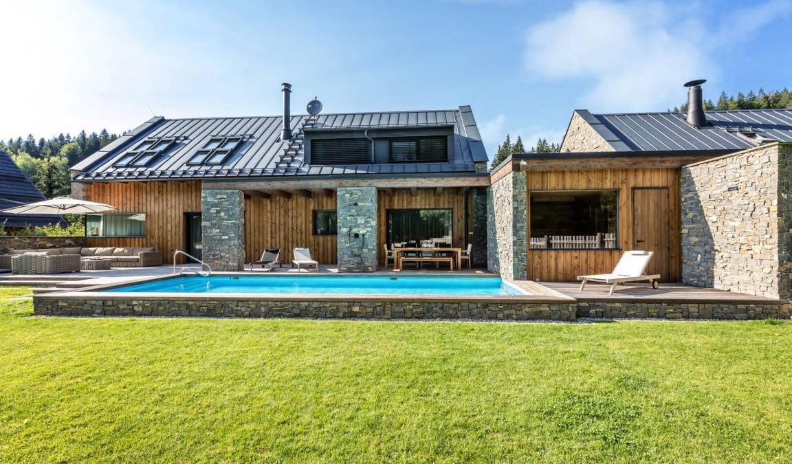 Velke Karlovice Villa | 500 m² Villa ∙ 6 bedrooms ∙ 12 guests