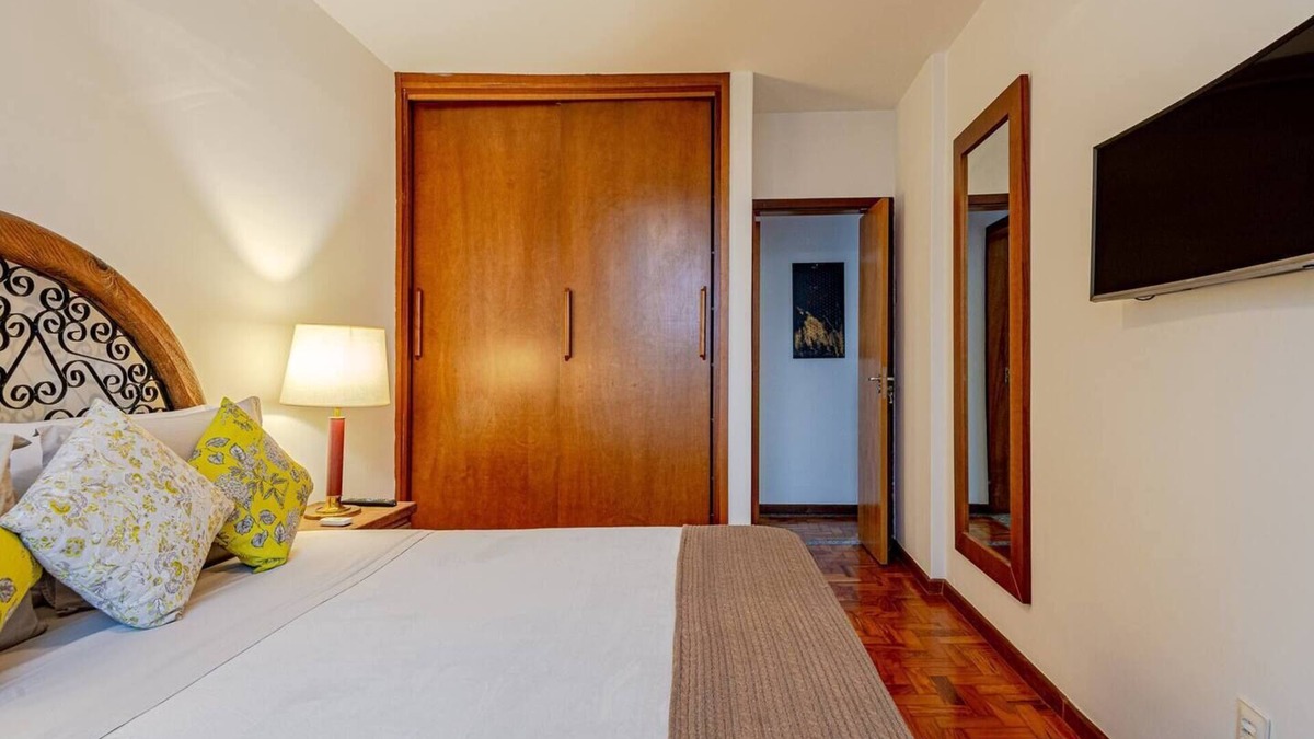 Consolacao Apartment | 500Mbps *QBed*Smart Tvs *Garage*645 sq. ft. w/view