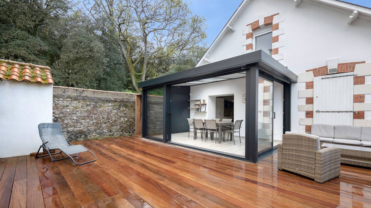 Saint-Michel-Chef-Chef Ski Chalet | 50m from the beach, pretty house for 8