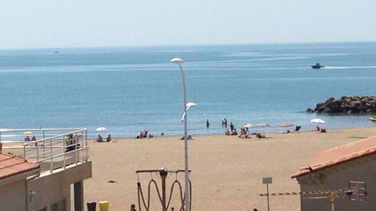 Valras-Plage Apartment | 50m from the beach, large terrace sea view, WIFI Garage Penthouse