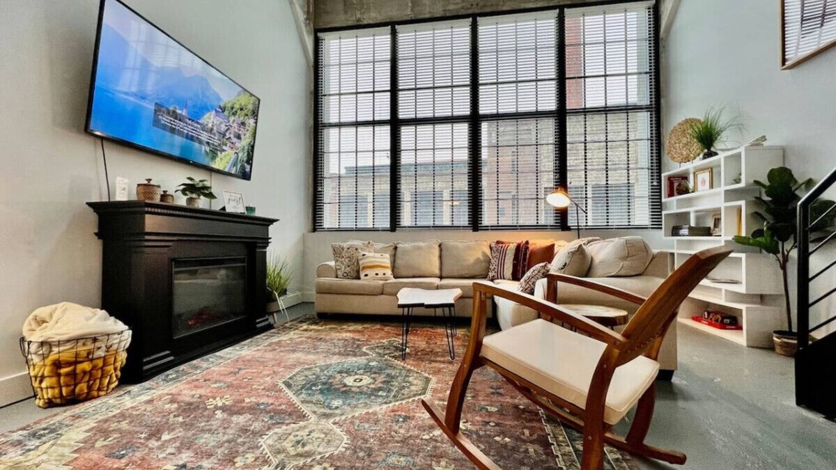 Otterbien Home Apartment | 5106 Peters Cartridge Factory · New renovated Loft in Old factory by Kings Island