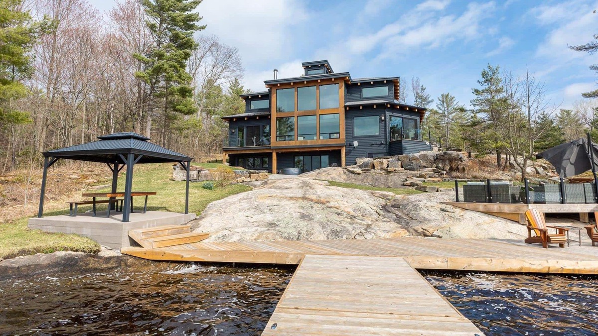 Severn House | 513 Gloucester Pool S