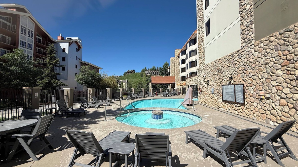 Crested Butte Condo | 515 π Slopeside Condo in Mt. Crested Butte