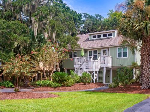 Tarpon Pond House | 515 Tarpon Pond Cottage