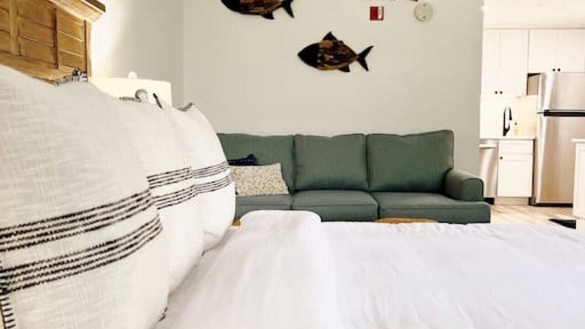 Ruskin Apartment | 516 -Sea Salt Retreat .