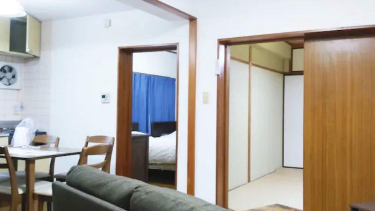Ota-Kami Machi Apartment | 52 JapaneseWesternstyle room LDK Cleaning 1 - JapaneseWestern style room LDK 52m2 5 people can stay 4 minutes walk from the nearest station 1 free parking lot Building A 101/Takamatsu Kagawa