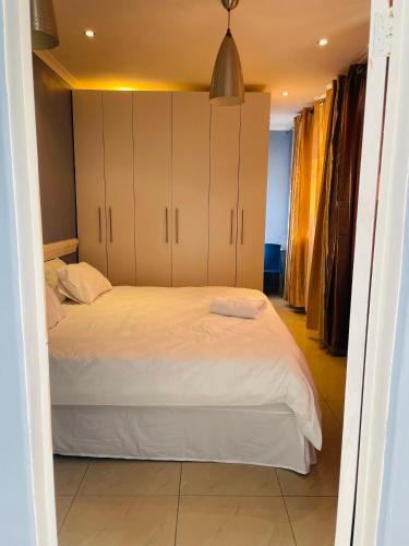 Berea Bed & Breakfast | 52 Weston Holiday Home