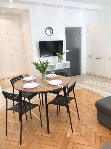 Czestochowa Apartment | 53 m² Apartment ∙ 1 bedroom ∙ 4 guests