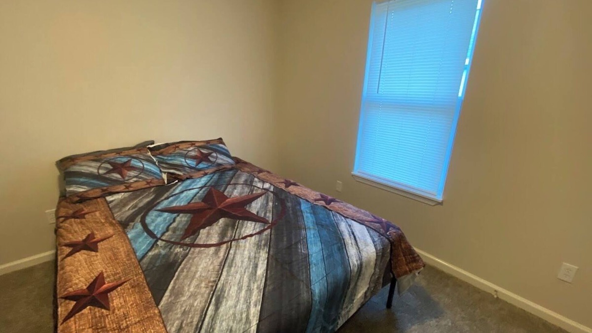Cleveland House | 5420 Cypress Lakes Cir/Preserve of Texas